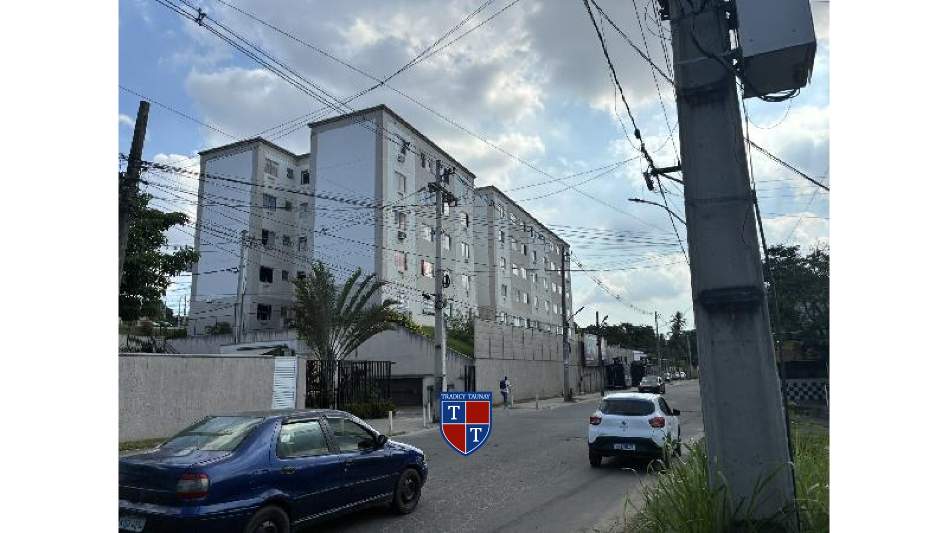 Foto 1 de APARTAMENTO em MONJOLOS - Imóvel Retomado Caixa