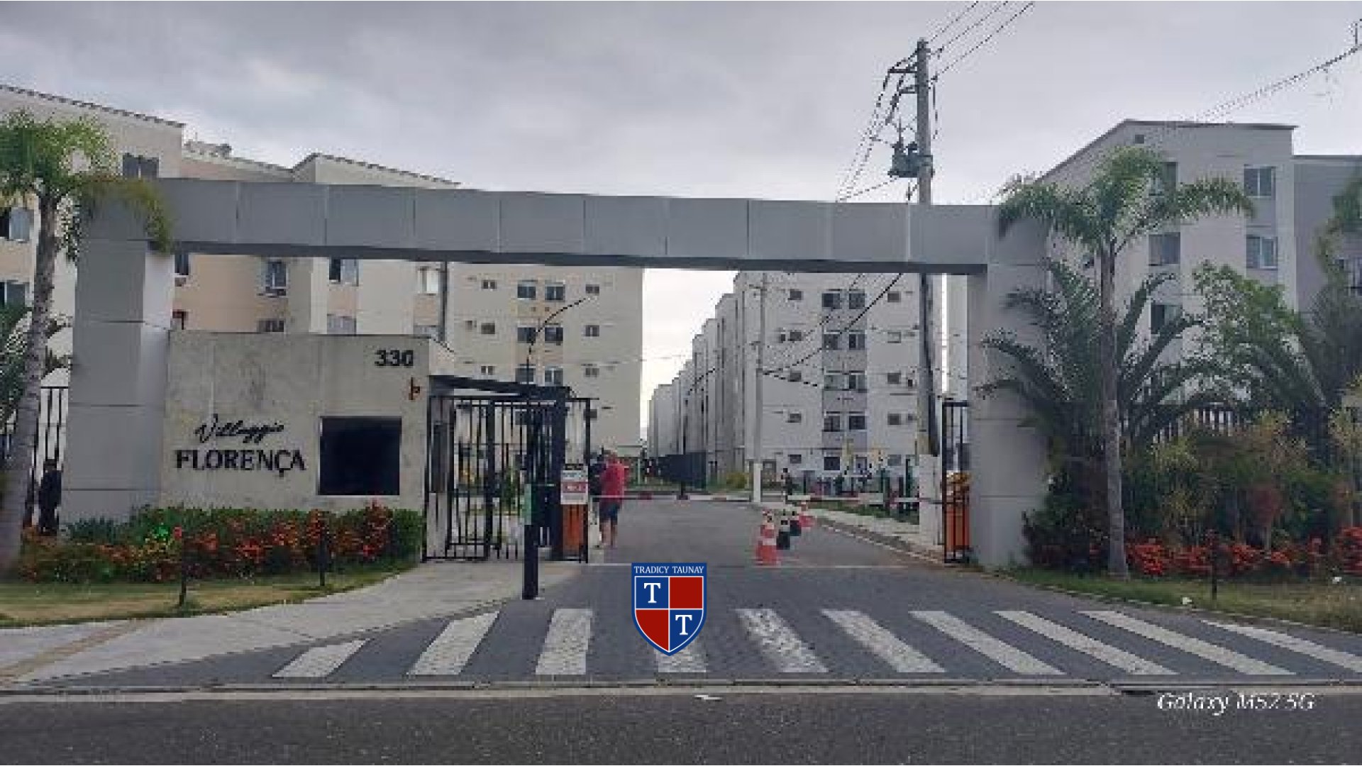 APARTAMENTO em SANTA CRUZ