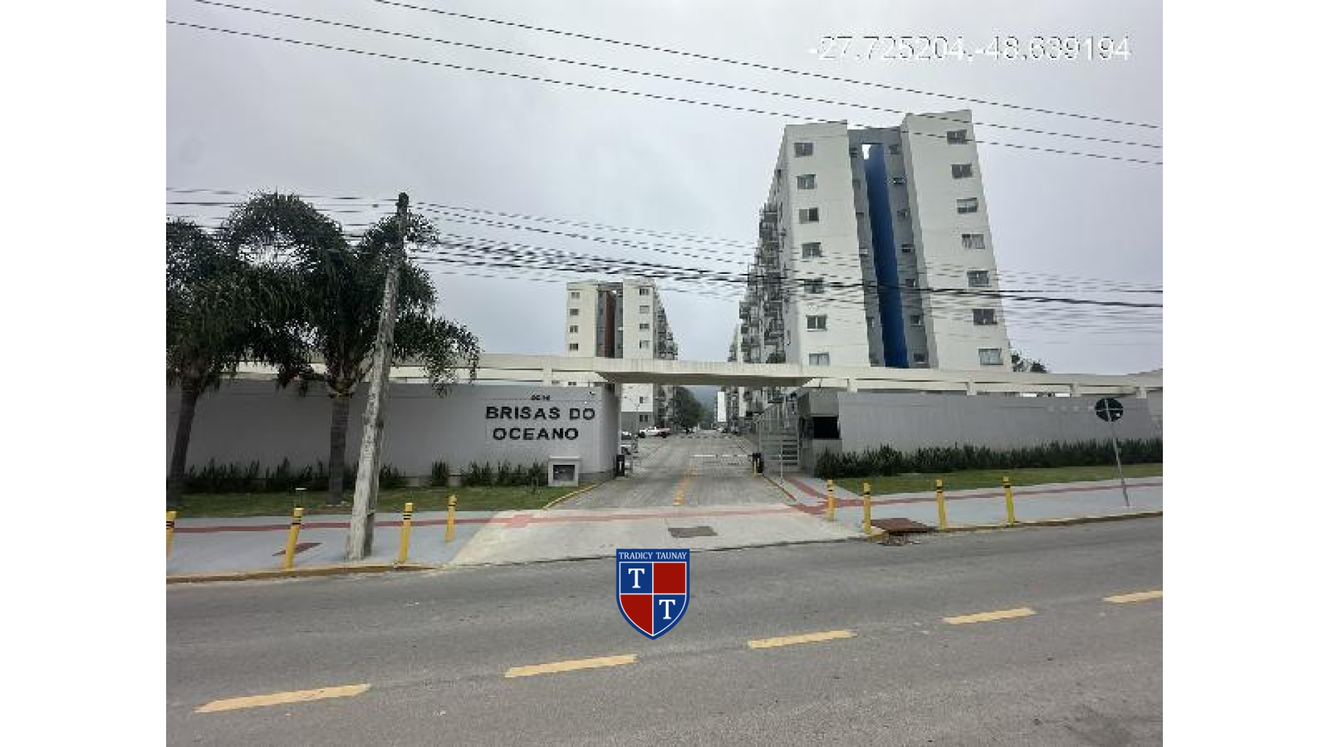 APARTAMENTO em PRAIA DE FORA