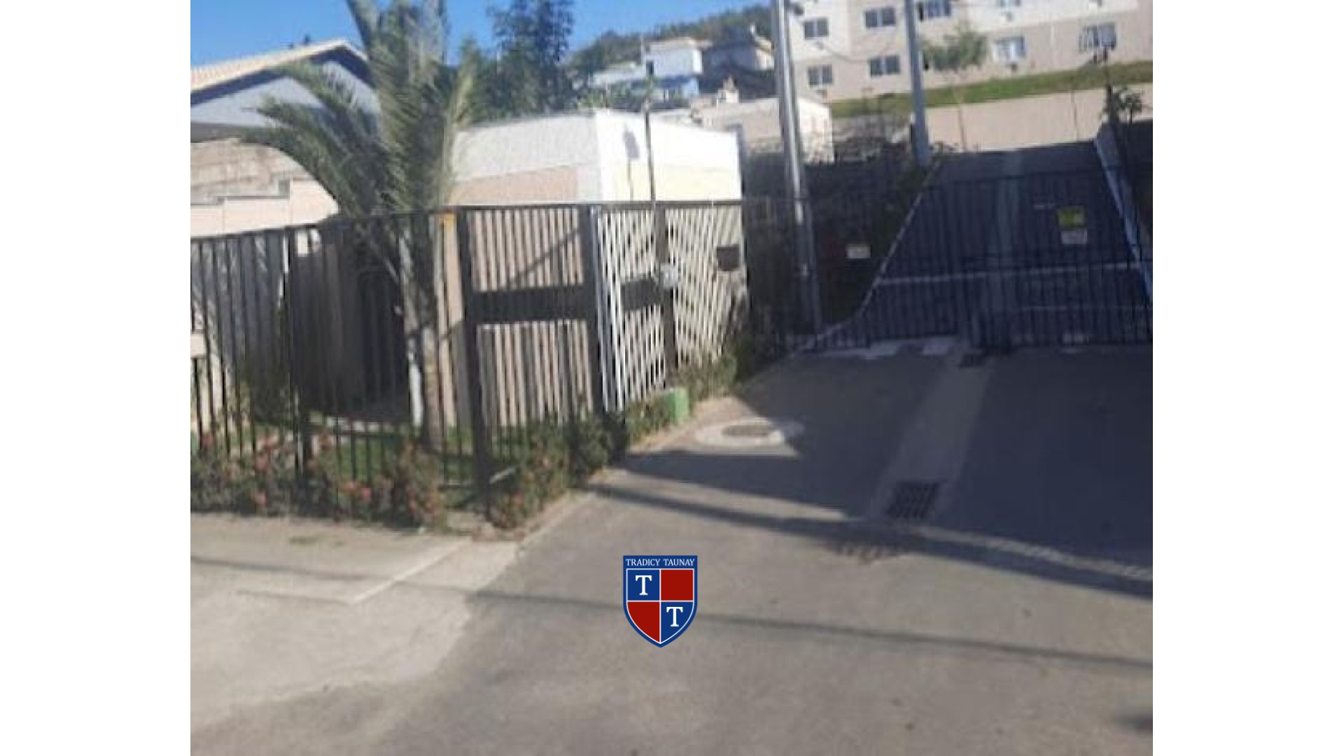 Foto 1 de APARTAMENTO em MONJOLOS - Imóvel Retomado Caixa