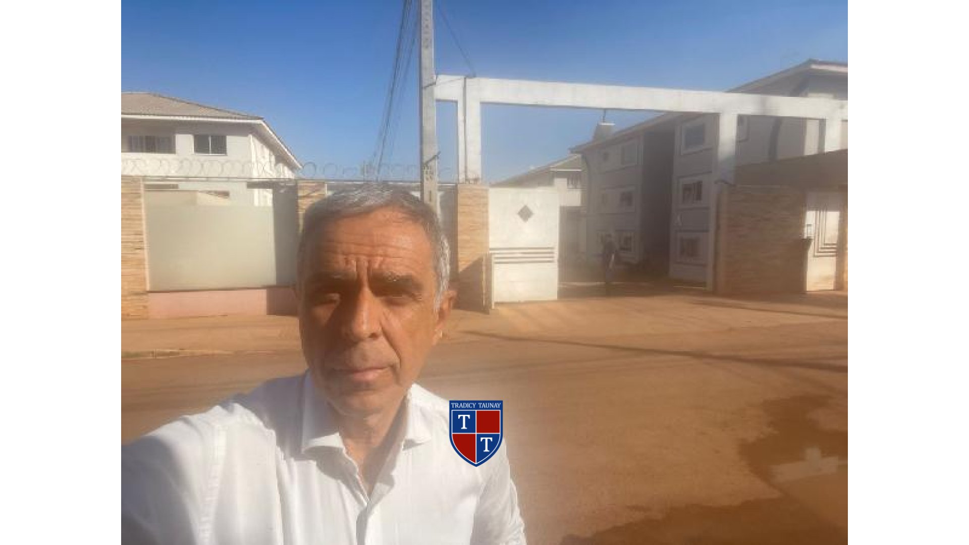 Foto 1 de APARTAMENTO em SETOR DE CHACARAS ANHANGUERA B - Imóvel Retomado Caixa