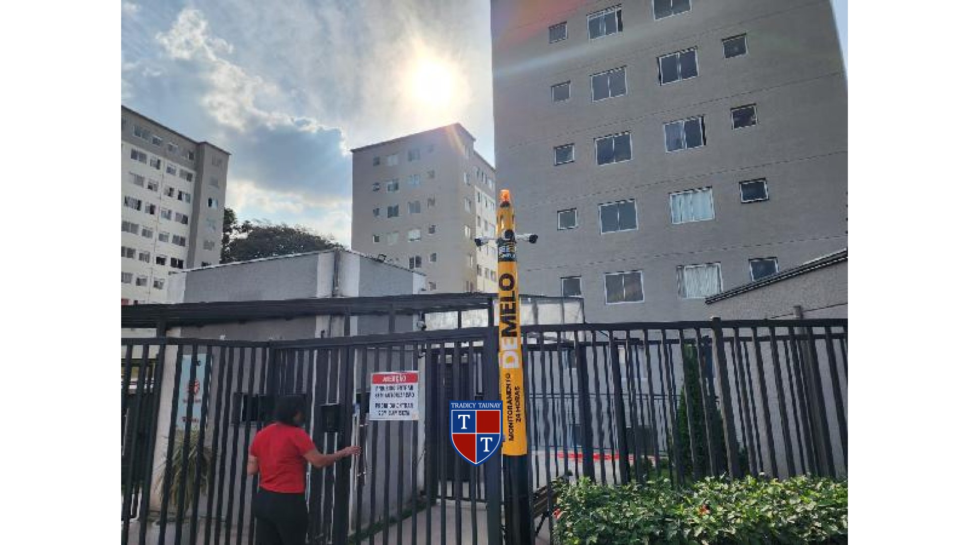 Foto 1 de APARTAMENTO em JARDIM HELIAN - Imóvel Retomado Caixa