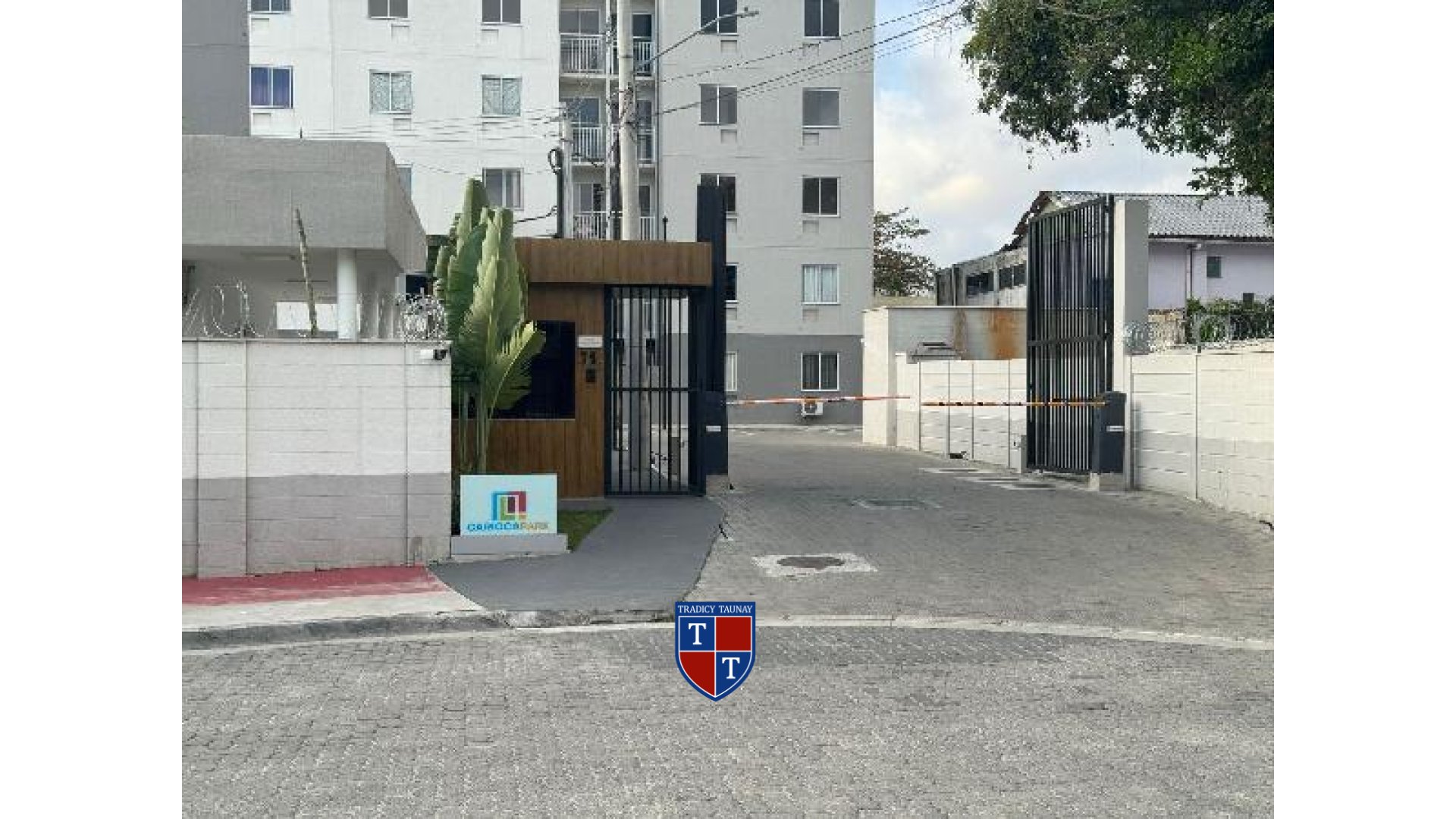 APARTAMENTO em GUARATIBA