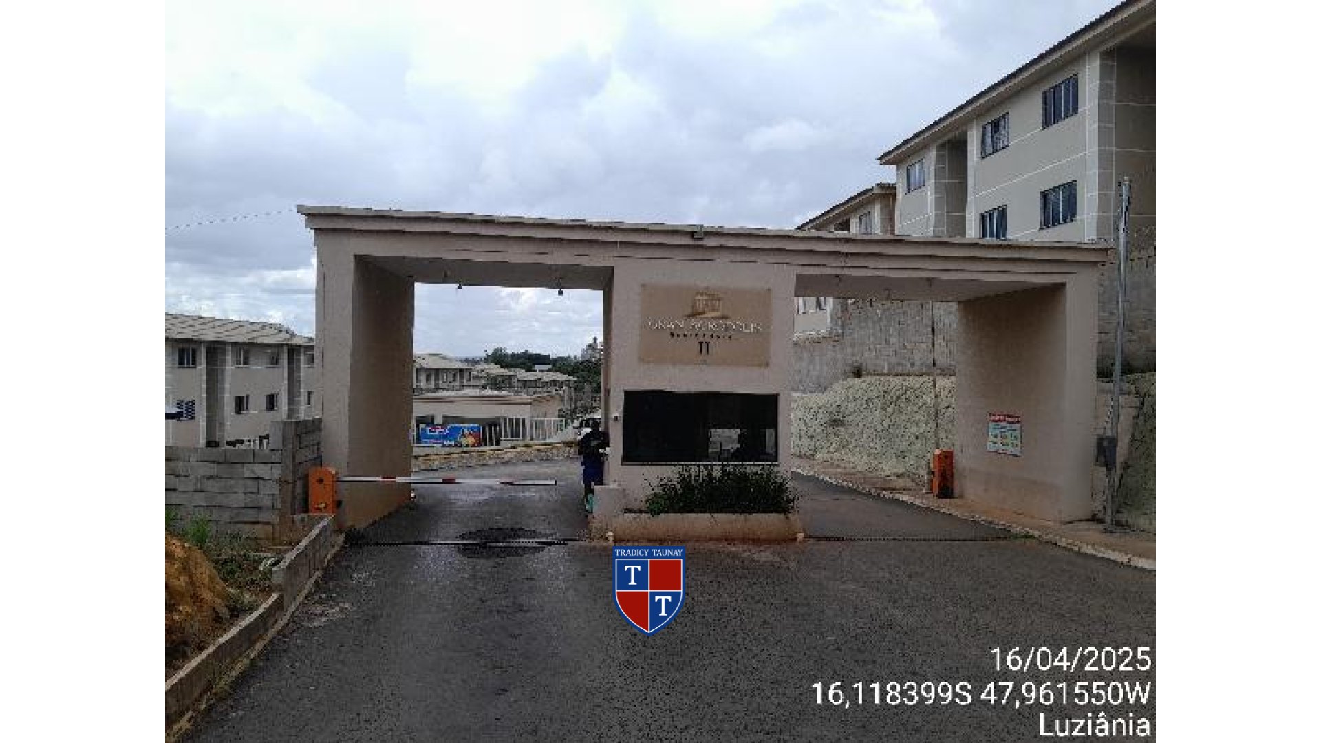 Foto 1 de APARTAMENTO em FAZENDA SAIA VELHA - Imóvel Retomado Caixa