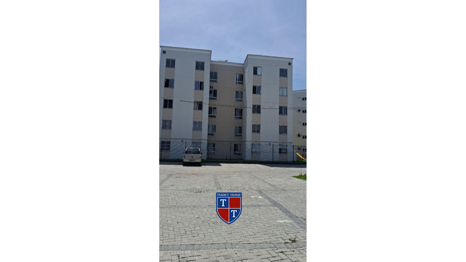 APARTAMENTO em SANTA CRUZ