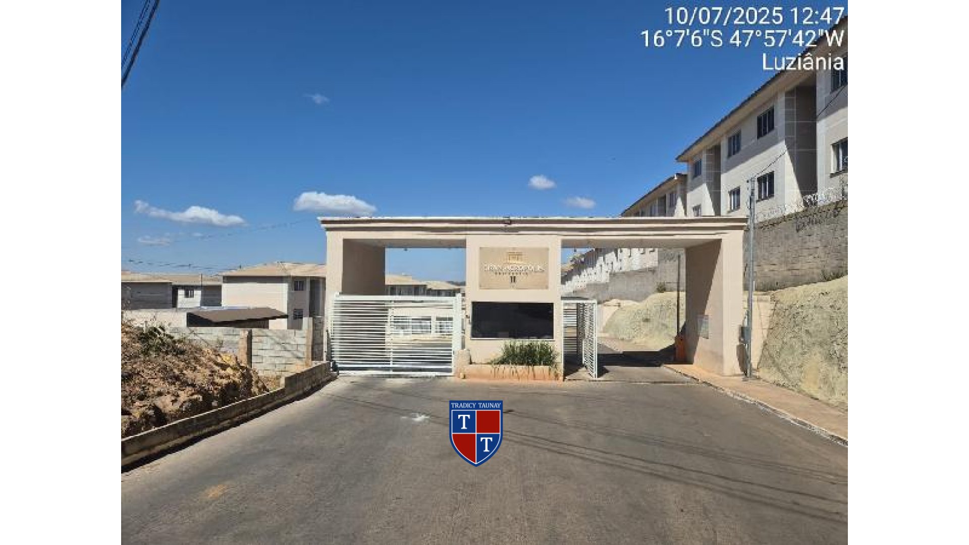 Foto 1 de APARTAMENTO em FAZENDA SAIA VELHA - Imóvel Retomado Caixa