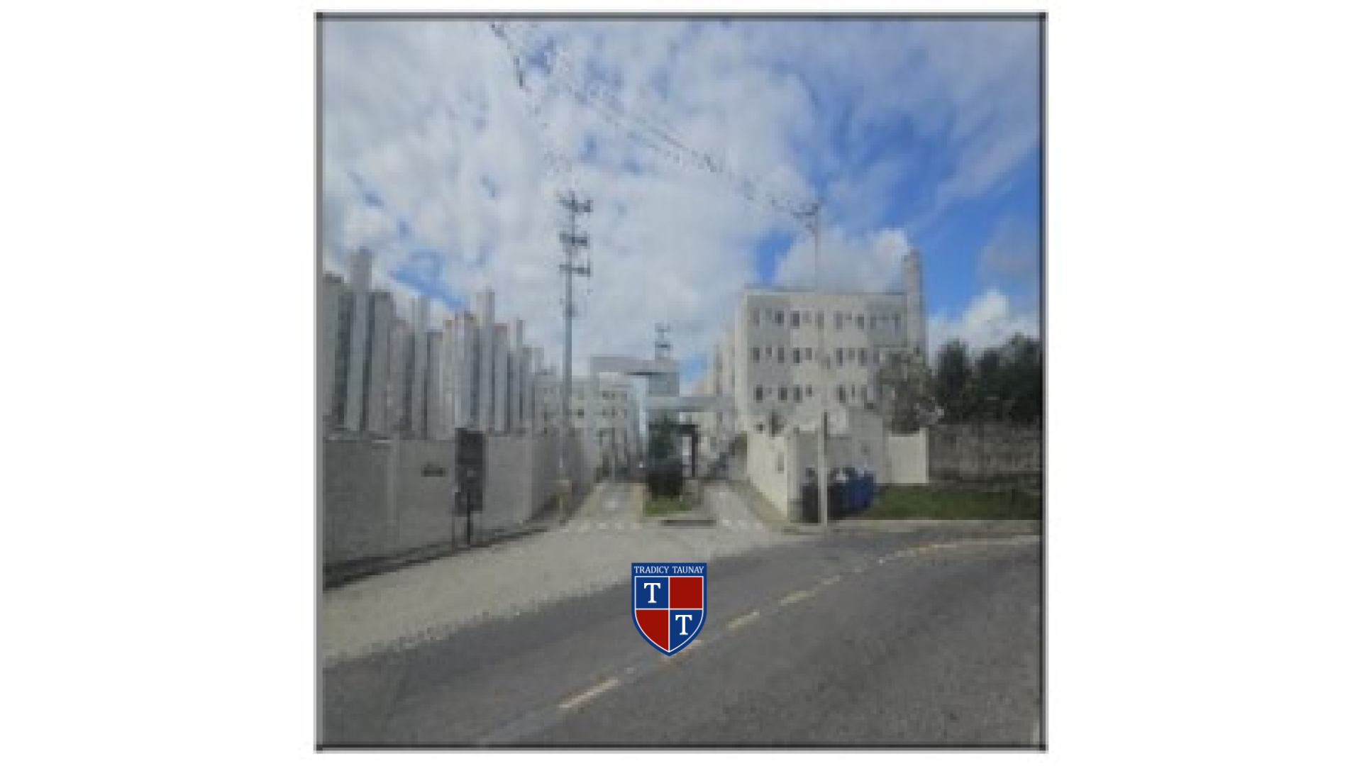 APARTAMENTO em COLONIA