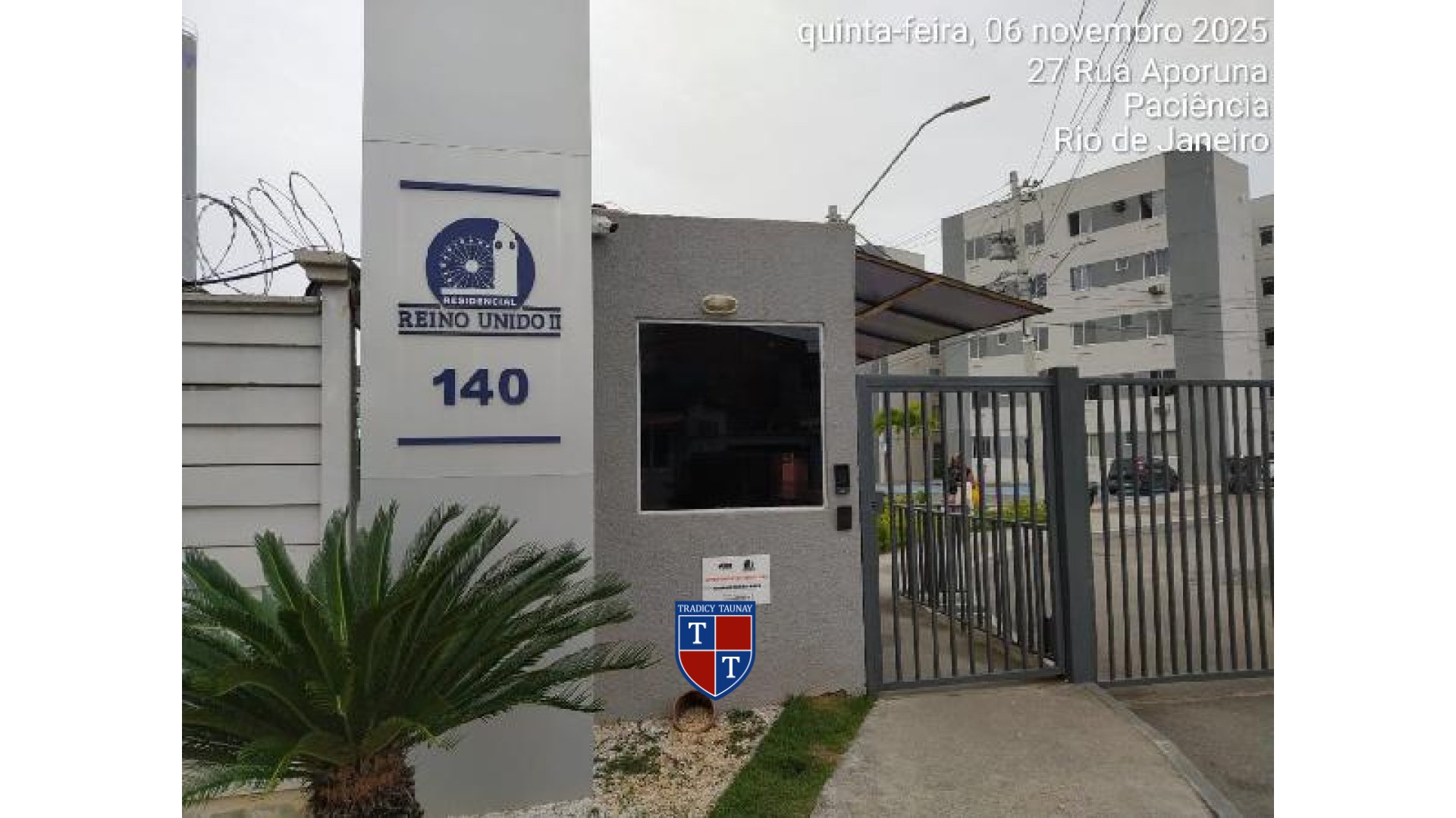 APARTAMENTO em SANTA CRUZ