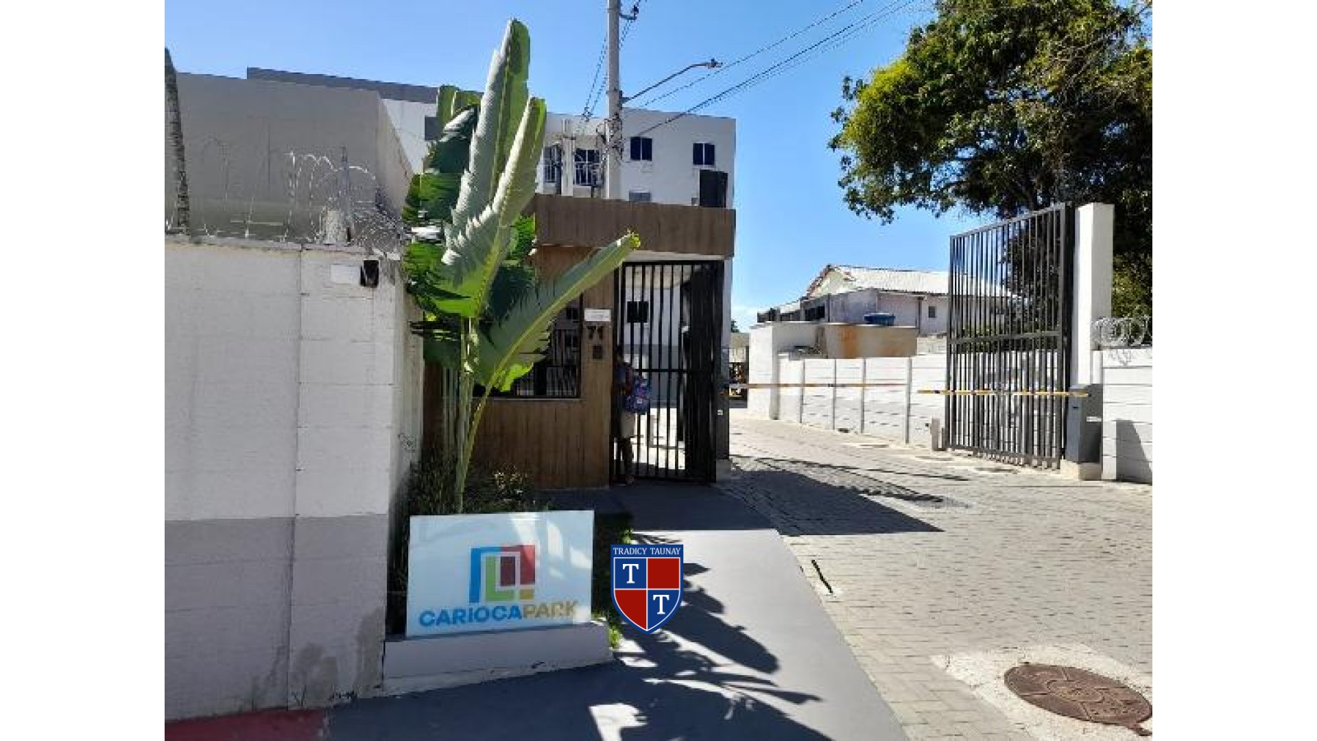 APARTAMENTO em GUARATIBA