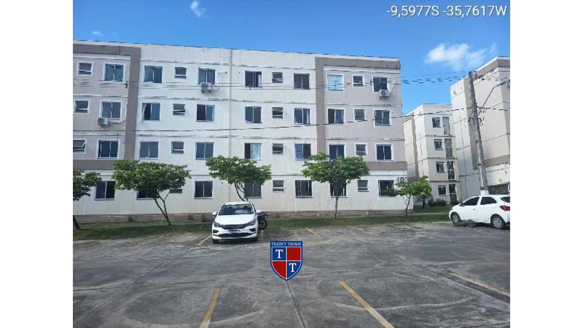 APARTAMENTO em PETROPOLIS