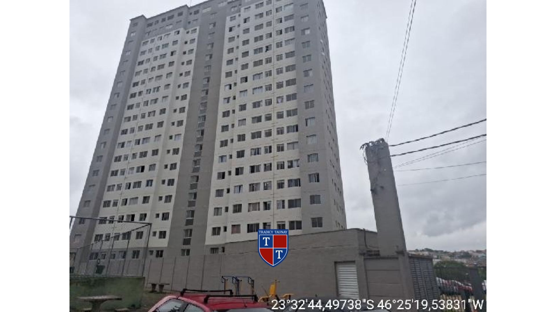 Foto 1 de APARTAMENTO em GUAIANAZES - Imóvel Retomado Caixa