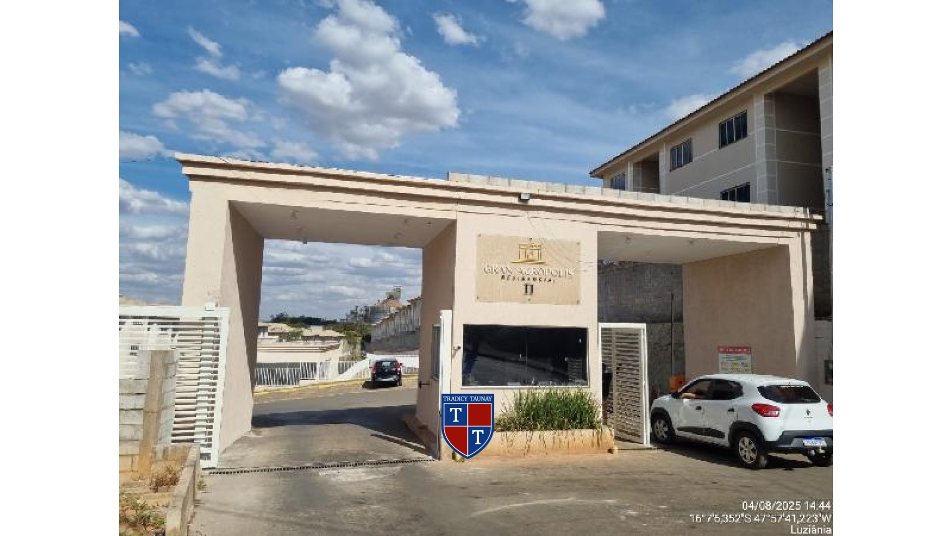 Foto 1 de APARTAMENTO em FAZENDA SAIA VELHA - Imóvel Retomado Caixa