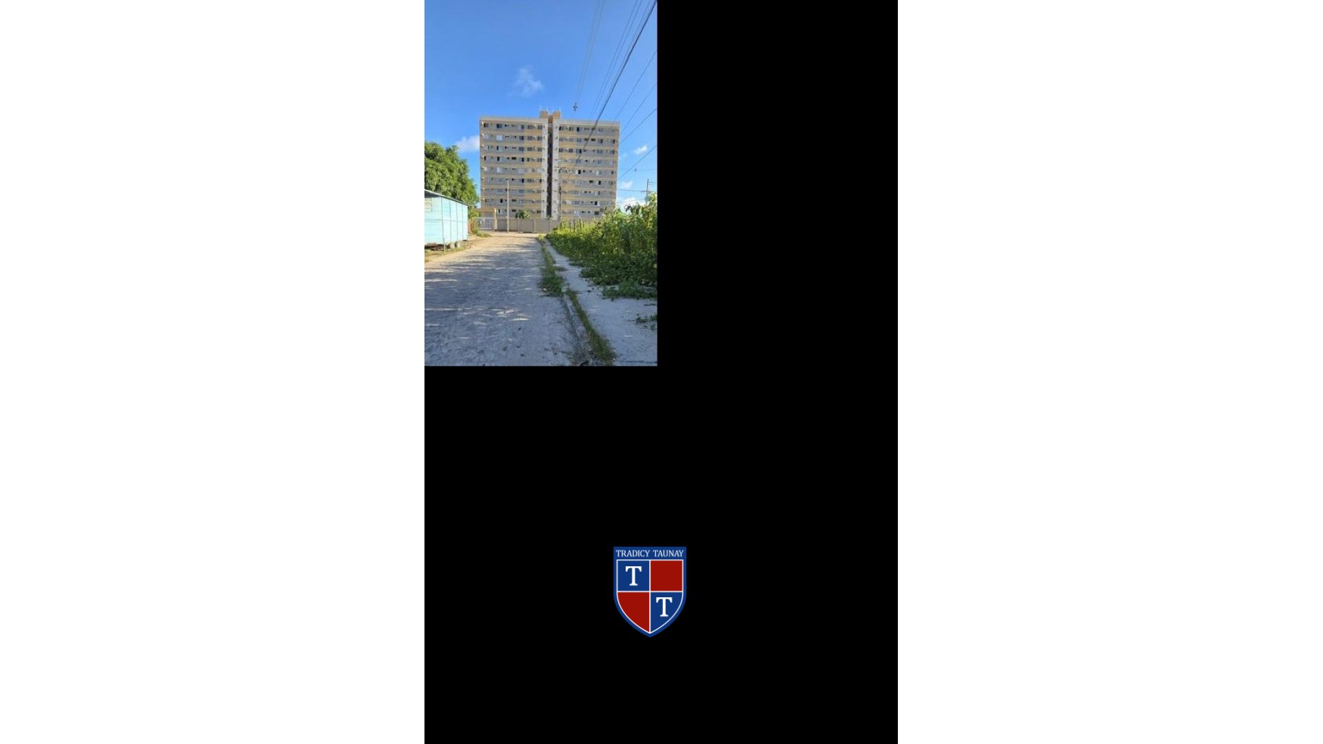 Foto 1 de APARTAMENTO em CANDEIAS - Imóvel Retomado Caixa