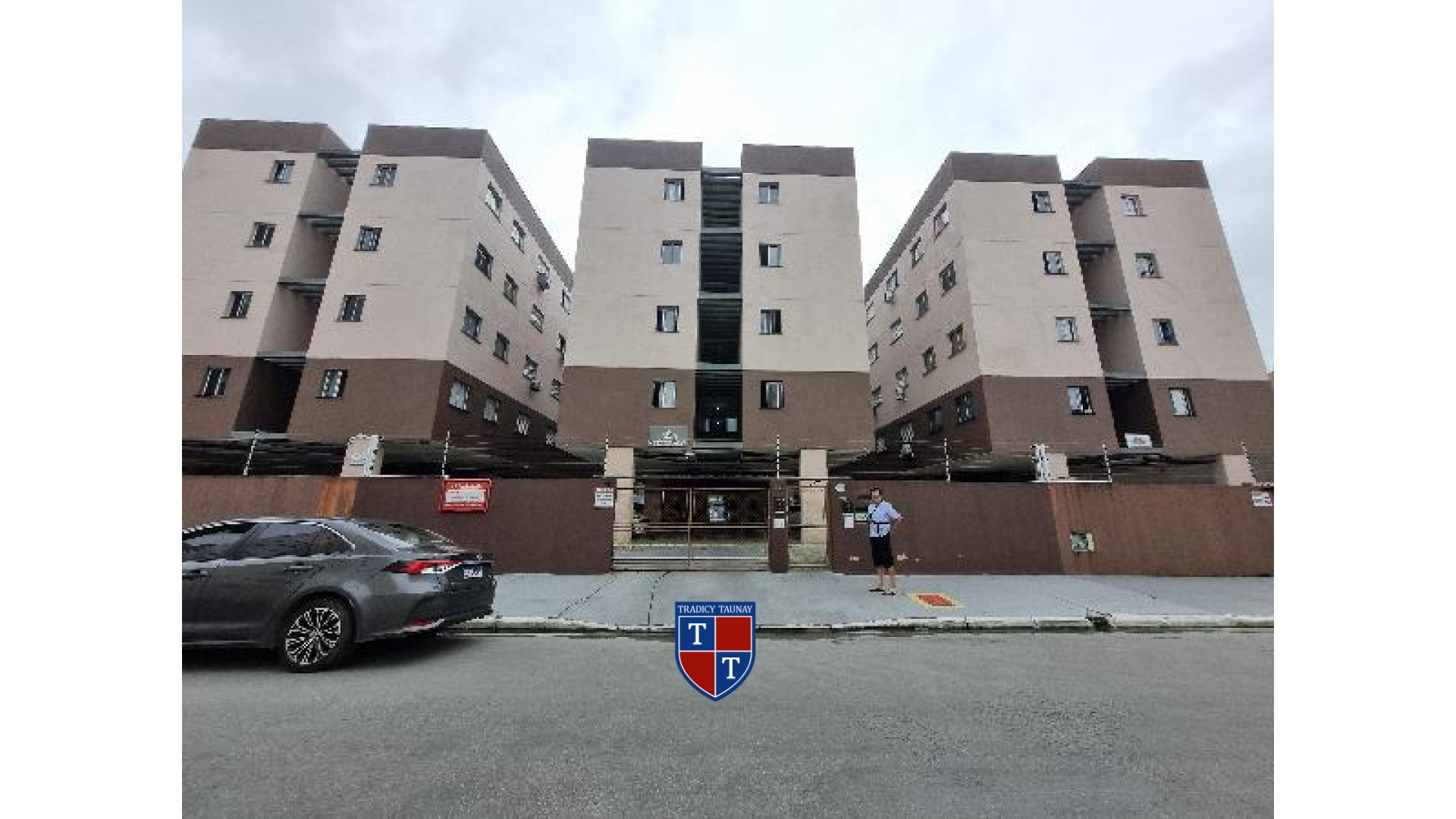 APARTAMENTO em JARDIM DOS PASSAROS