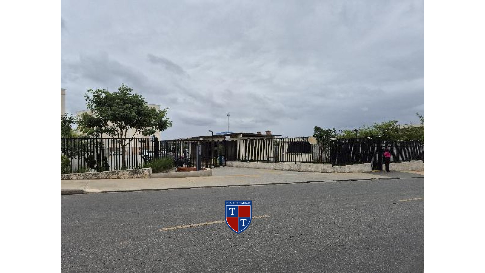 Foto 1 de APARTAMENTO em PARQUE RESIDENCIAL CASA BRANCA - Imóvel Retomado Caixa