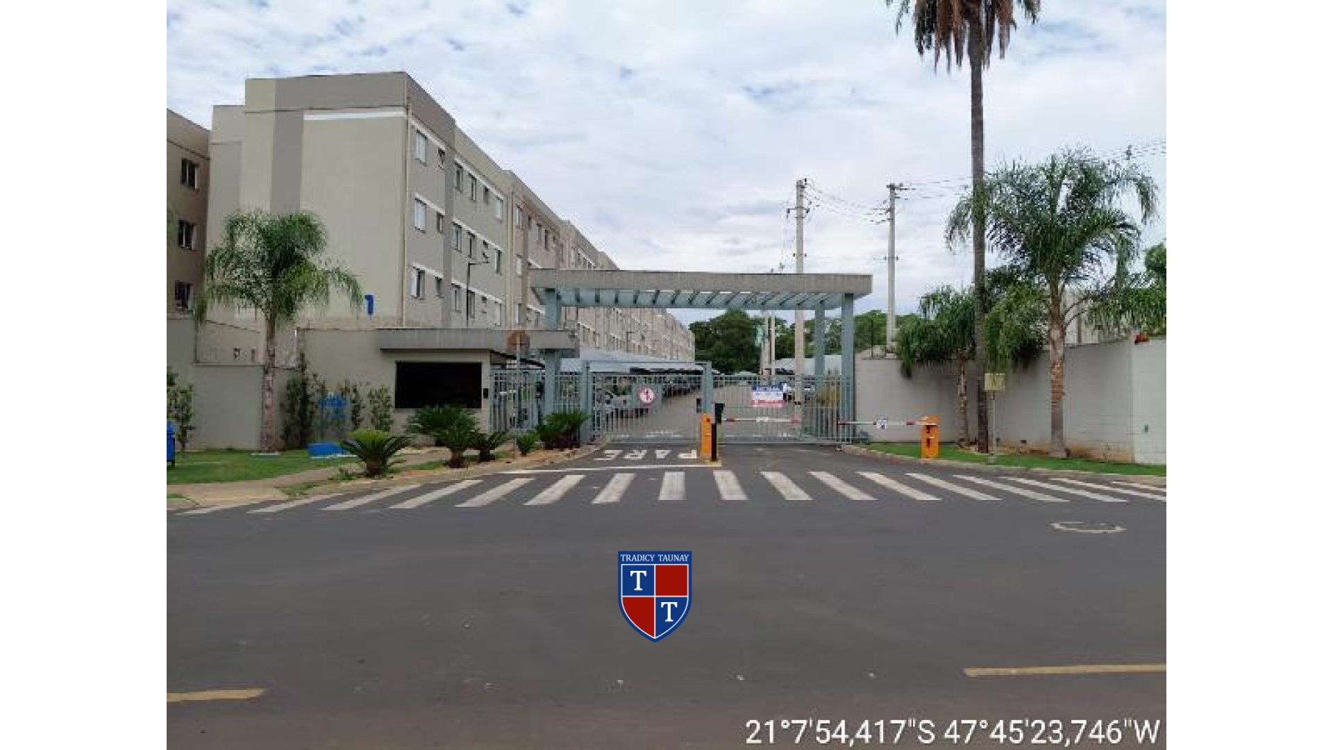 Foto 1 de APARTAMENTO em JARDIM FLORESTAN FERNANDES - Imóvel Retomado Caixa