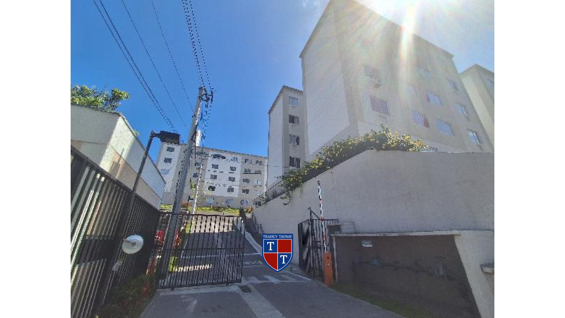 Foto 1 de APARTAMENTO em MONJOLOS - Imóvel Retomado Caixa