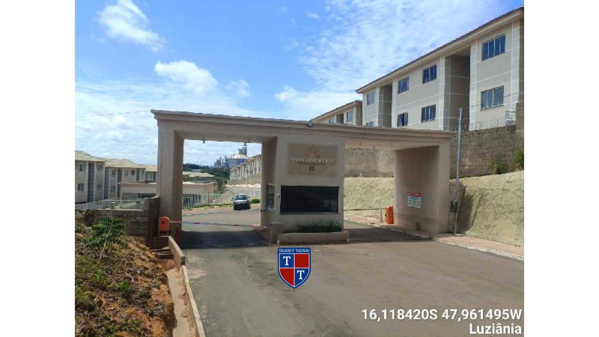Foto 1 de APARTAMENTO em FAZENDA SAIA VELHA - Imóvel Retomado Caixa