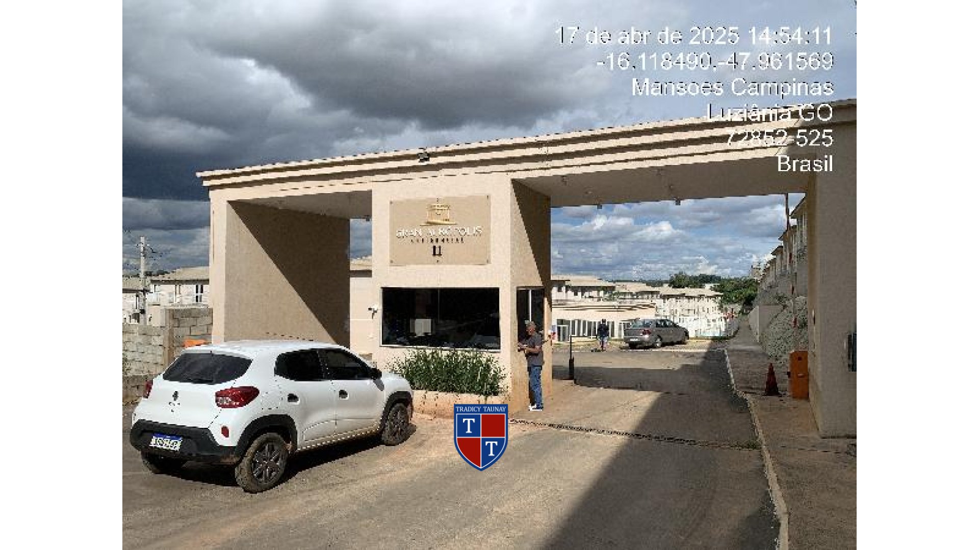 Foto 1 de APARTAMENTO em FAZENDA SAIA VELHA - Imóvel Retomado Caixa