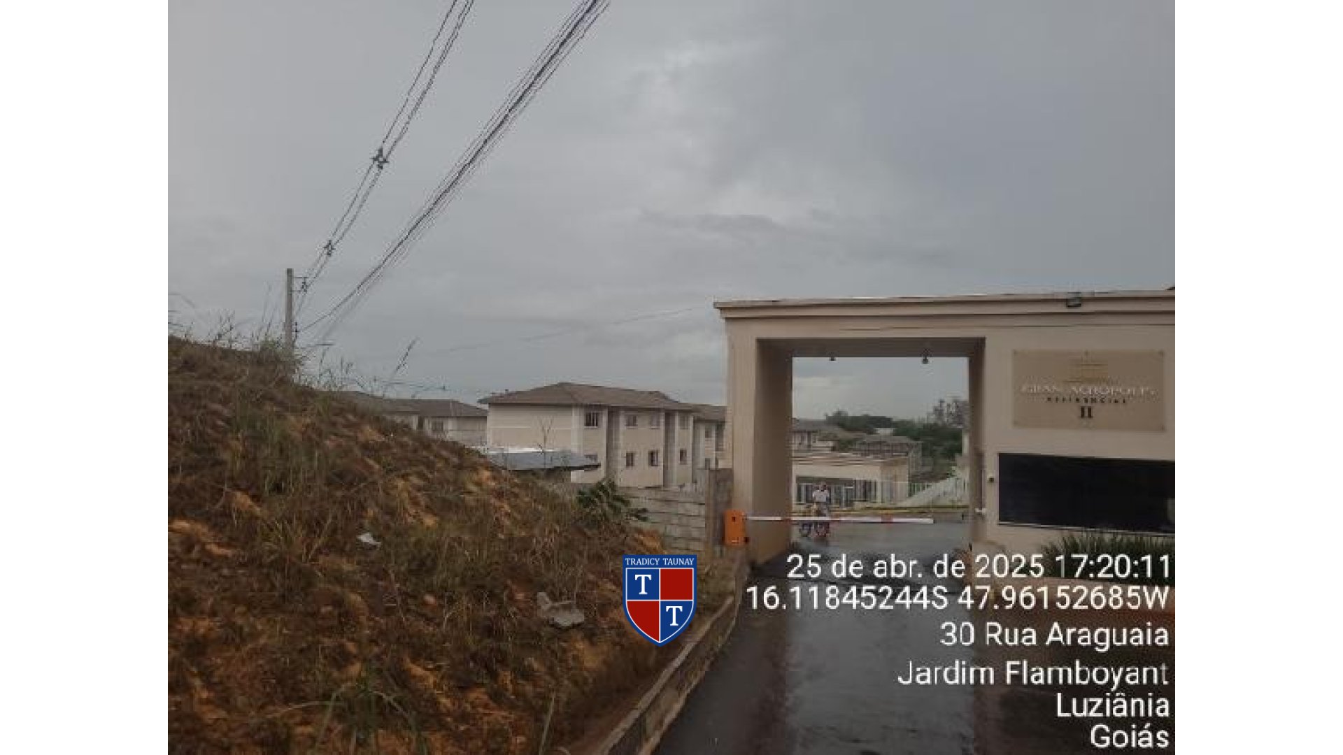 Foto 1 de APARTAMENTO em FAZENDA SAIA VELHA - Imóvel Retomado Caixa