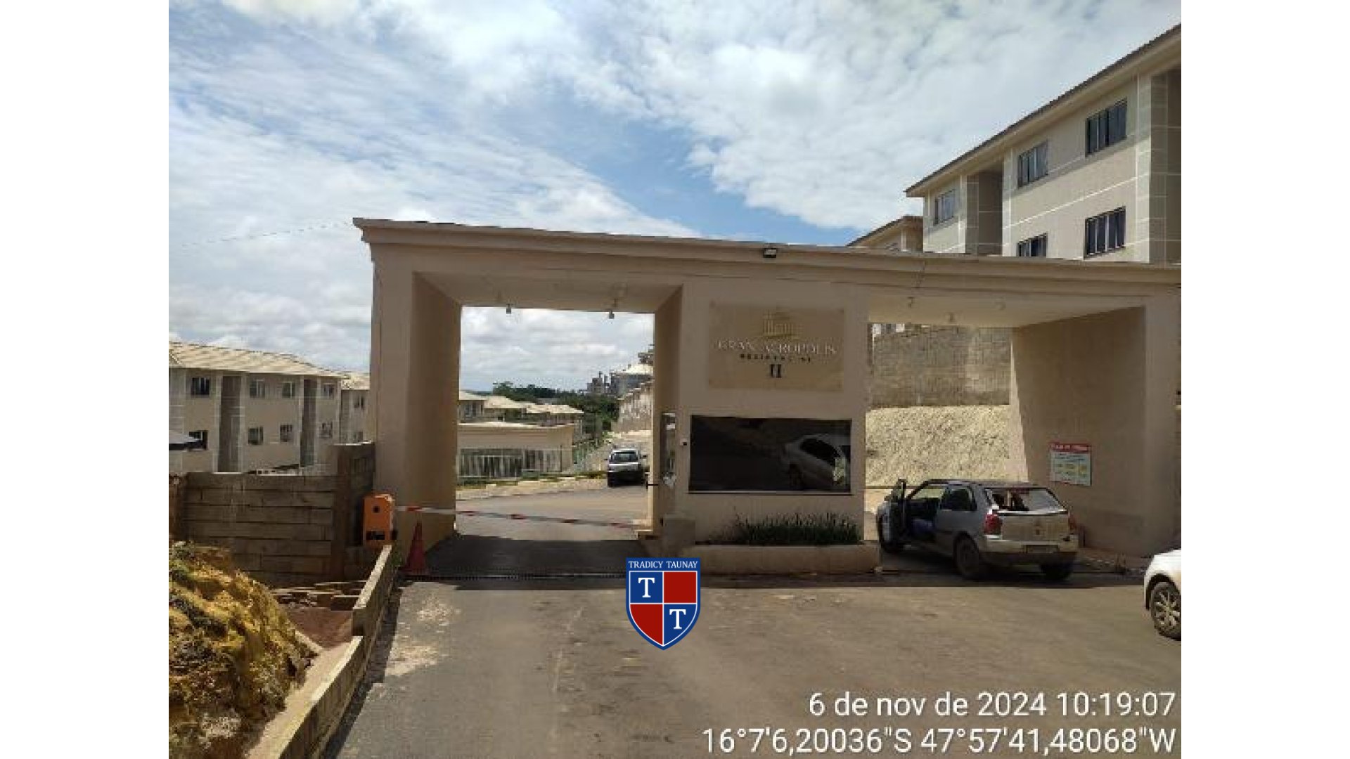 Foto 1 de APARTAMENTO em FAZENDA SAIA VELHA - Imóvel Retomado Caixa