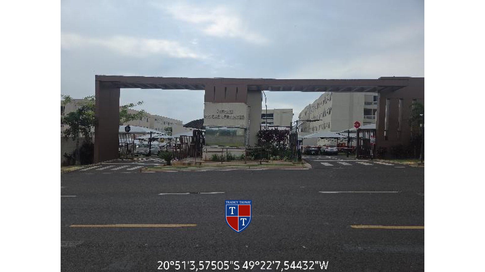 Foto 1 de APARTAMENTO em LOT ABILIO JORGE CUR - Imóvel Retomado Caixa