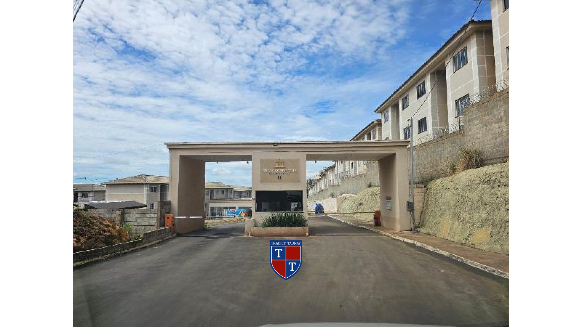 Foto 1 de APARTAMENTO em FAZENDA SAIA VELHA - Imóvel Retomado Caixa