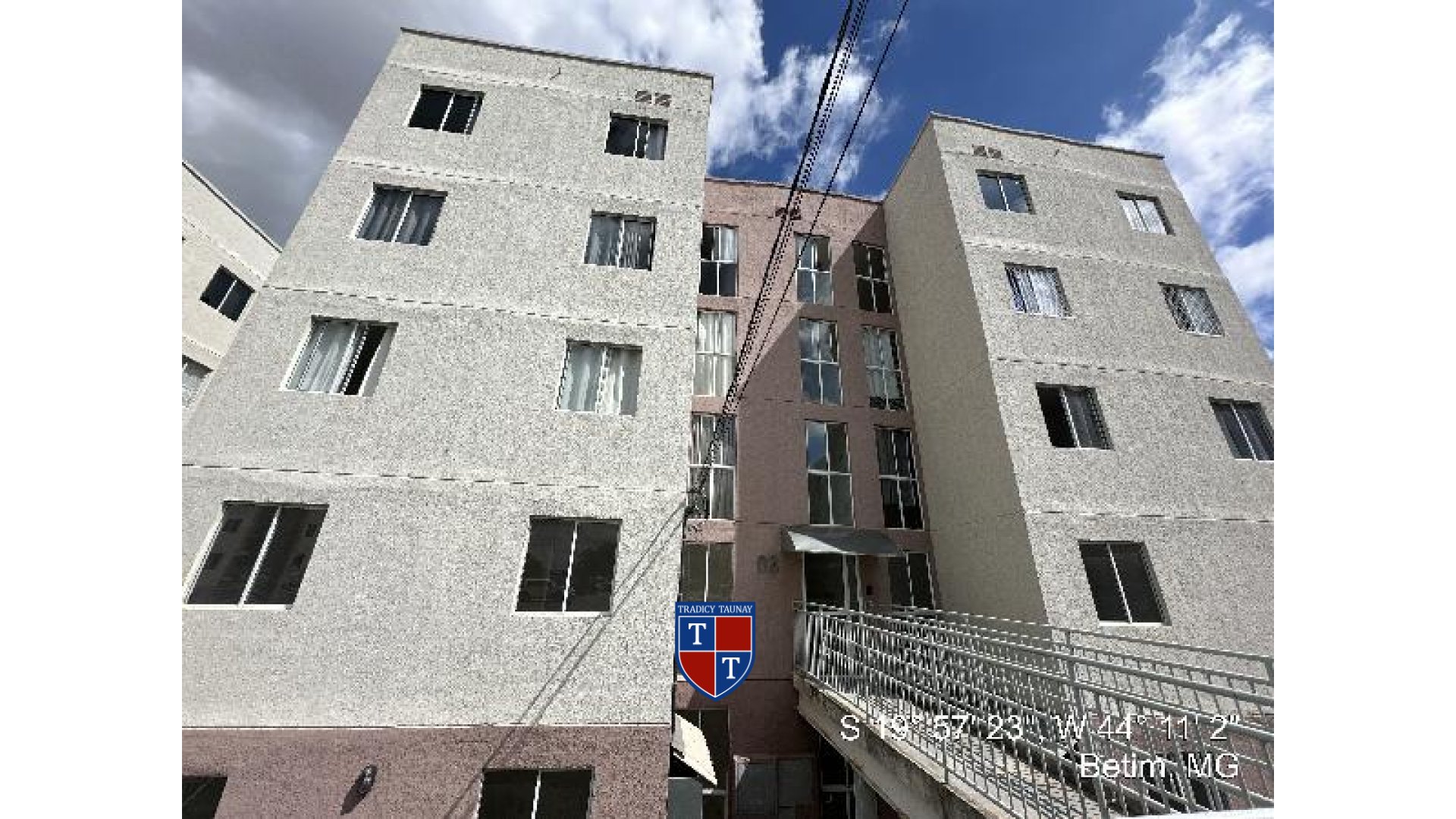 Foto 1 de APARTAMENTO em JARDIM BRASILIA - Imóvel Retomado Caixa