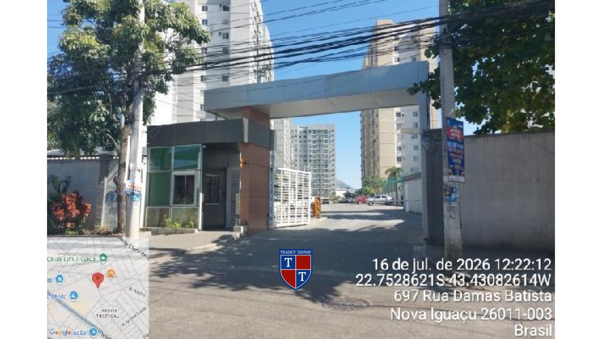 APARTAMENTO em CENTRO
