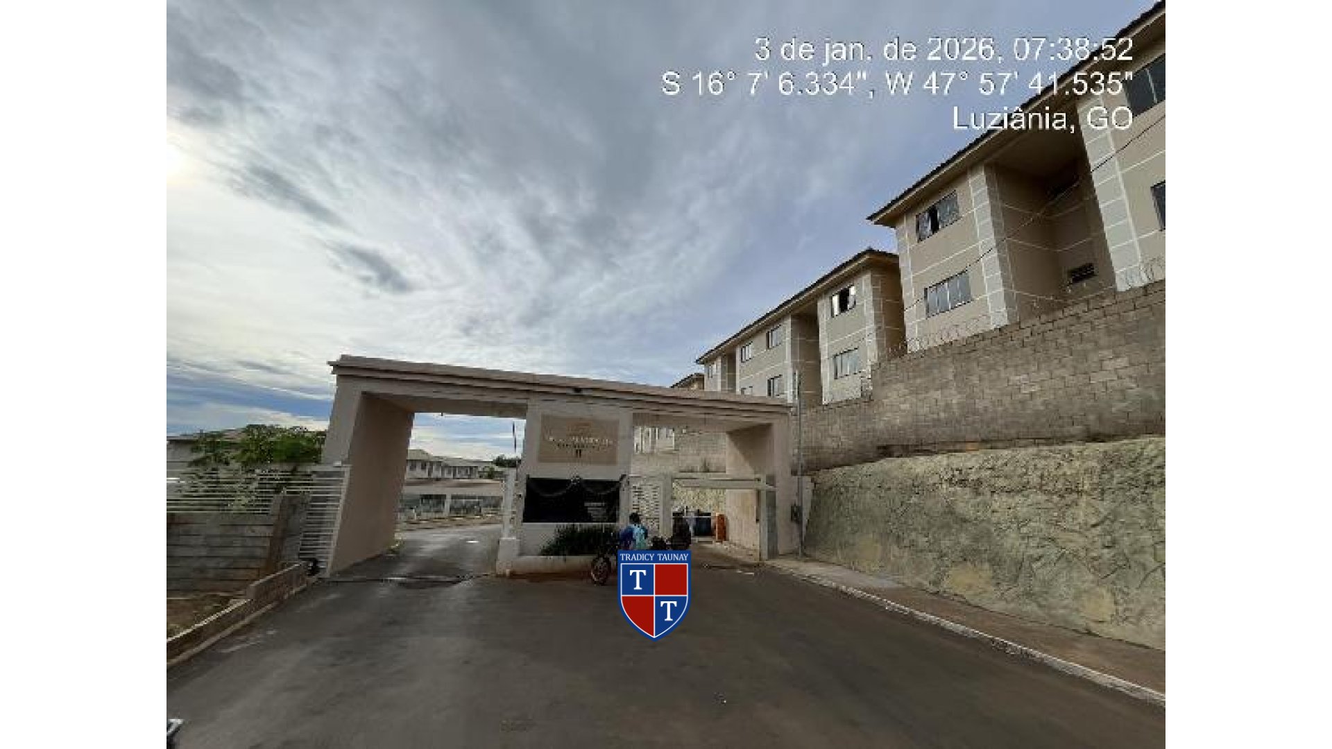 Foto 1 de APARTAMENTO em FAZENDA SAIA VELHA - Imóvel Retomado Caixa