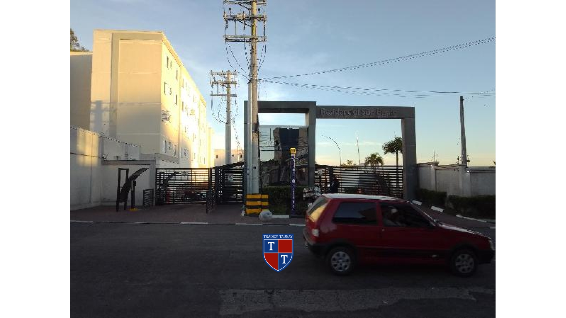 APARTAMENTO em VILA TURMALINA