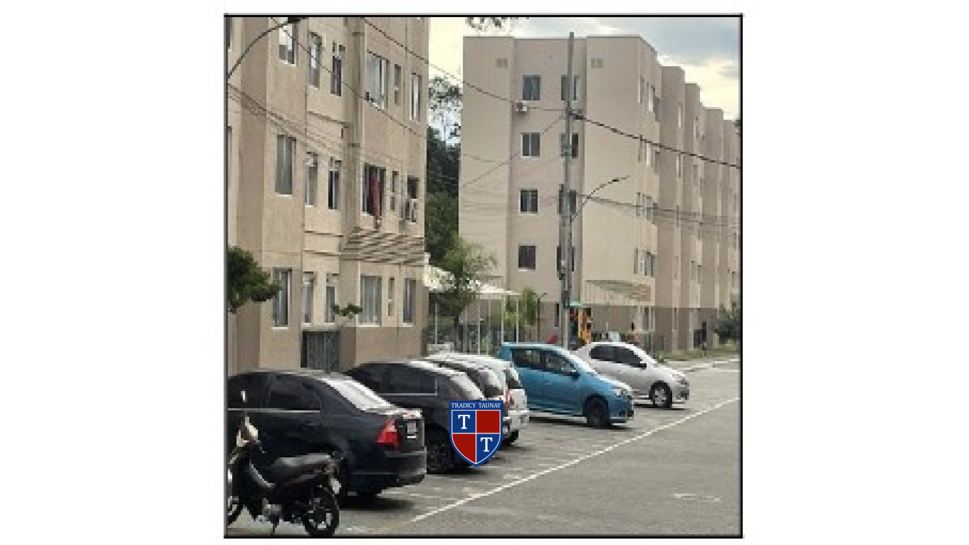 APARTAMENTO em SANTA CRUZ