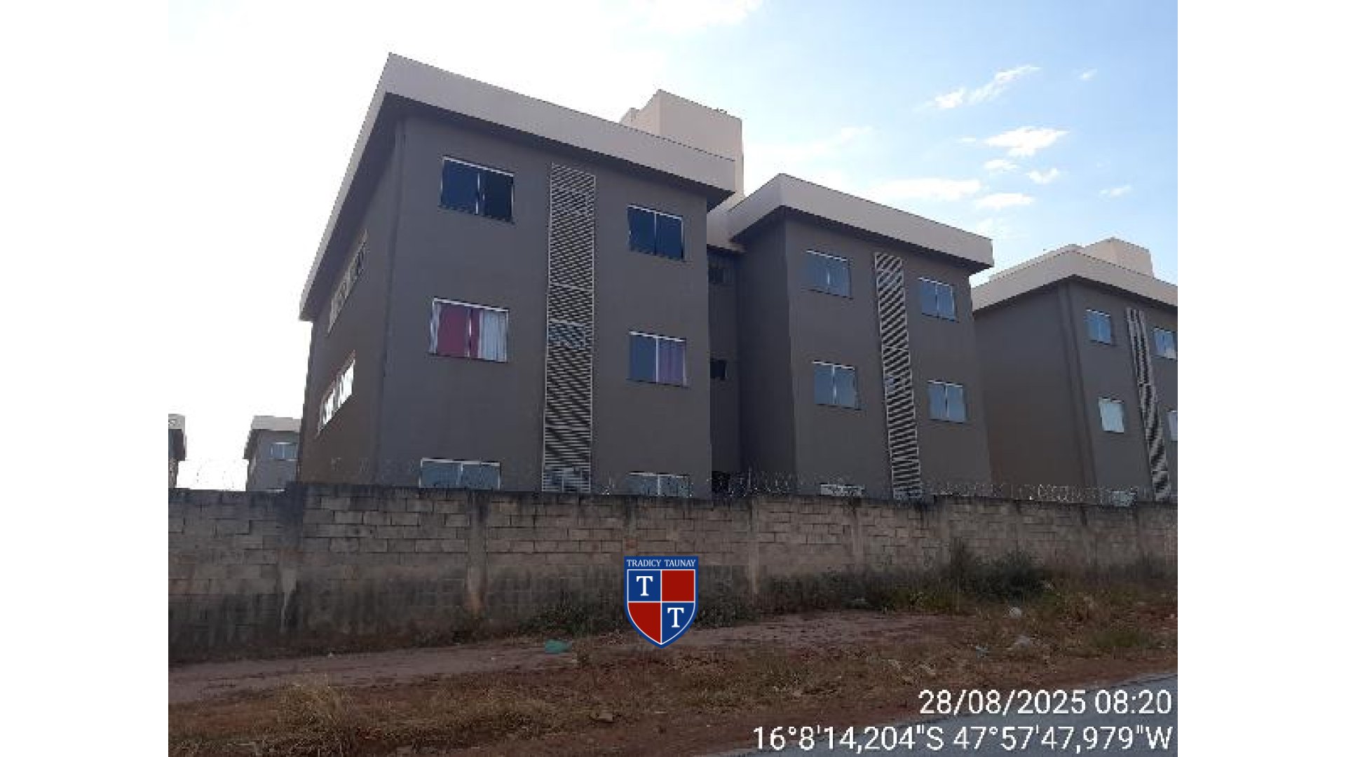Foto 1 de APARTAMENTO em JARDIM ZULEIKA - Imóvel Retomado Caixa