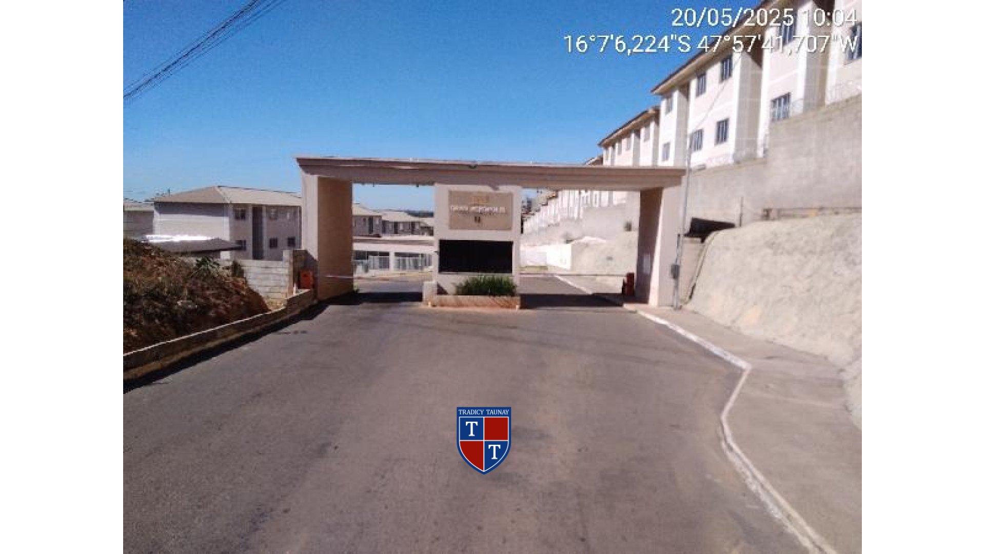 Foto 1 de APARTAMENTO em FAZENDA SAIA VELHA - Imóvel Retomado Caixa