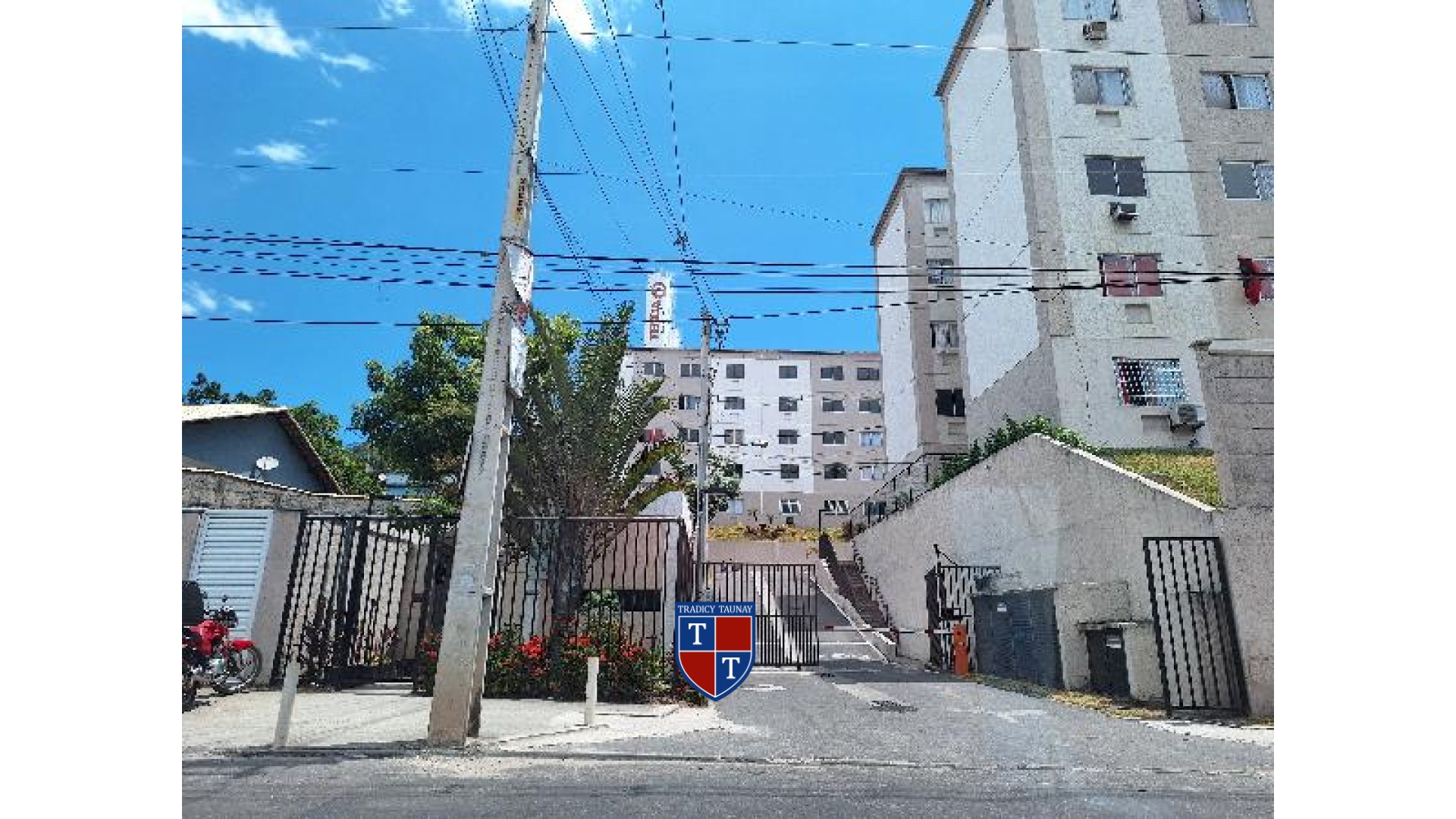 Foto 1 de APARTAMENTO em MONJOLOS - Imóvel Retomado Caixa