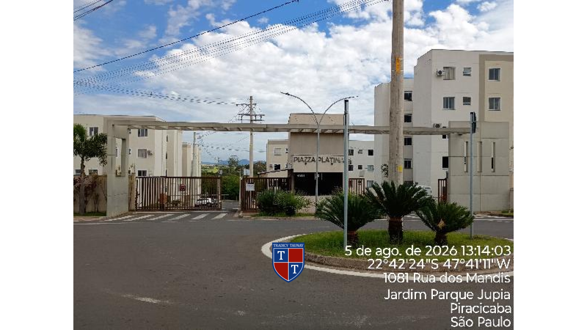 APARTAMENTO em JUPIA
