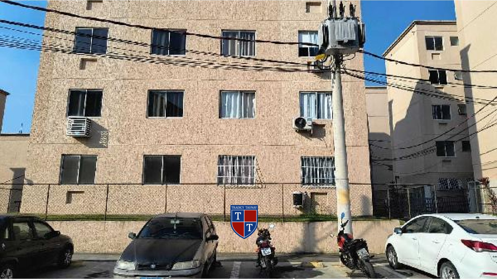 APARTAMENTO em CERAMICA