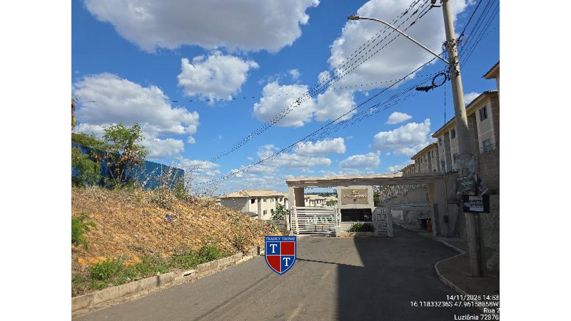 Foto 1 de APARTAMENTO em FAZENDA SAIA VELHA - Imóvel Retomado Caixa