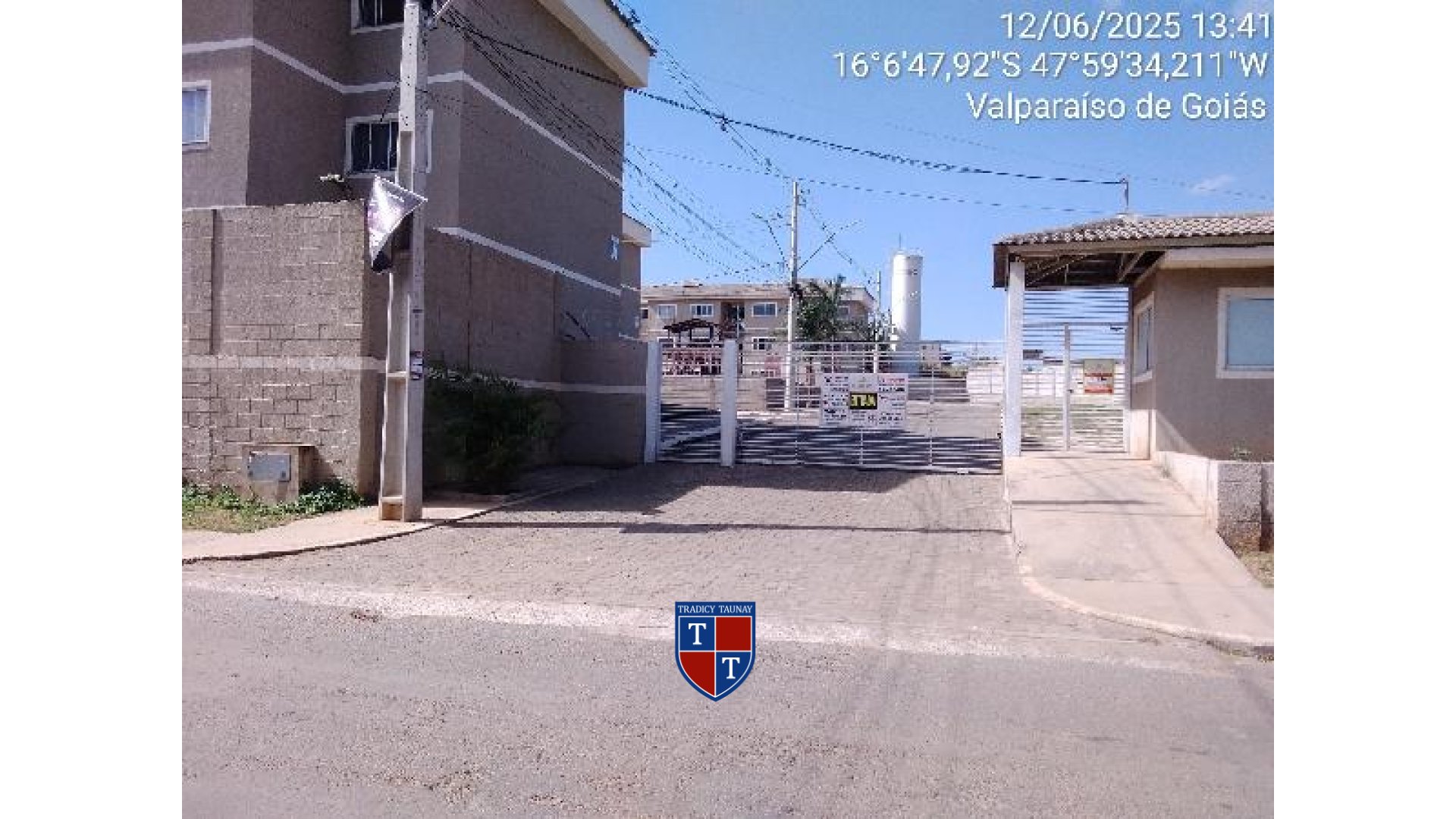 Foto 1 de APARTAMENTO em CHACARAS E MANSOES SANTA MARIA - Imóvel Retomado Caixa