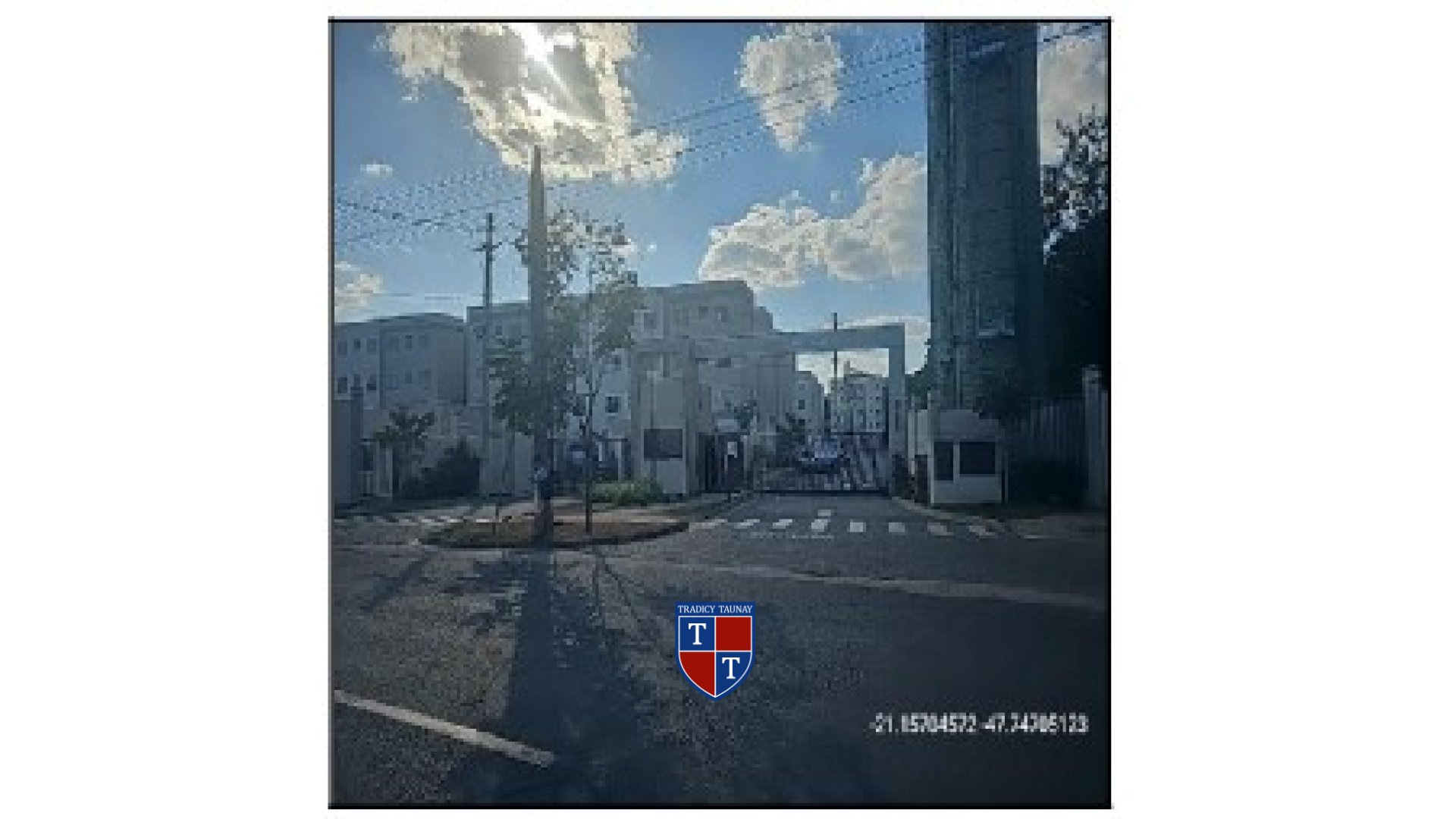 Foto 1 de APARTAMENTO em JARDIM SALGADO FILHO - Imóvel Retomado Caixa