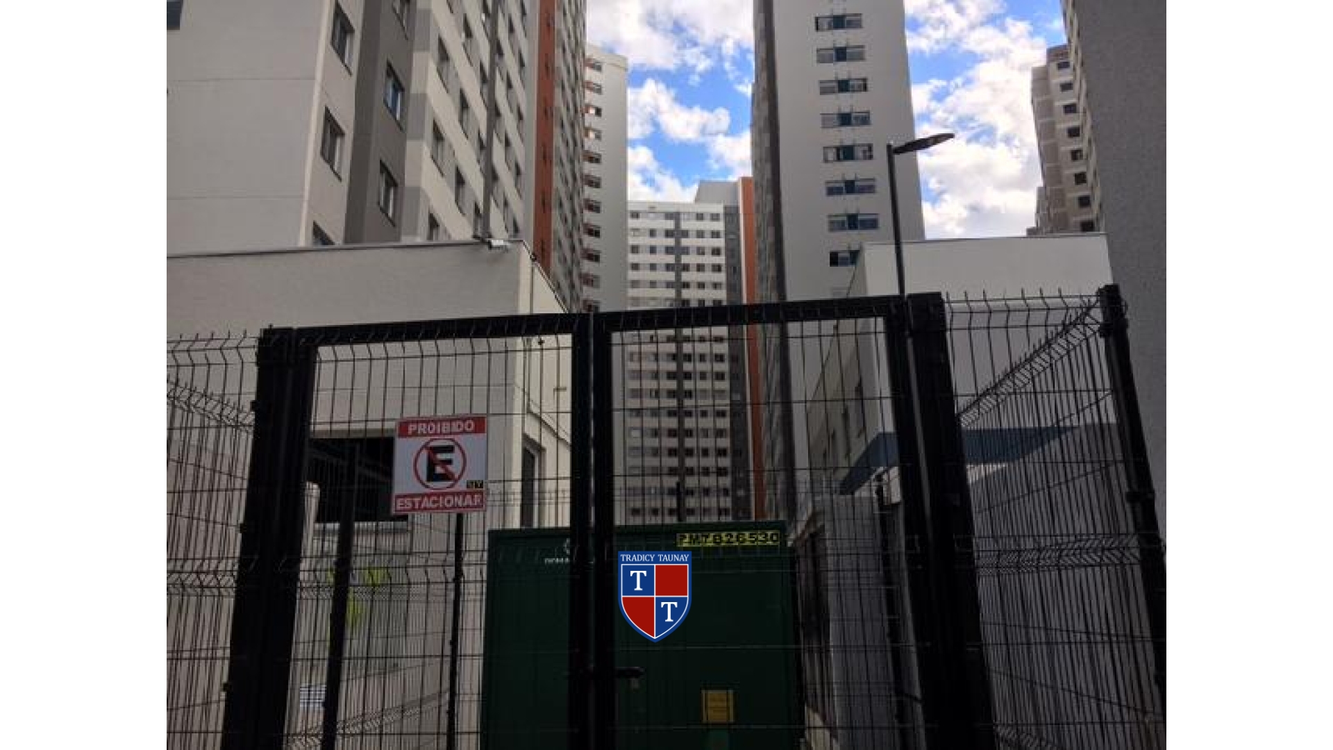 APARTAMENTO em OLARIA