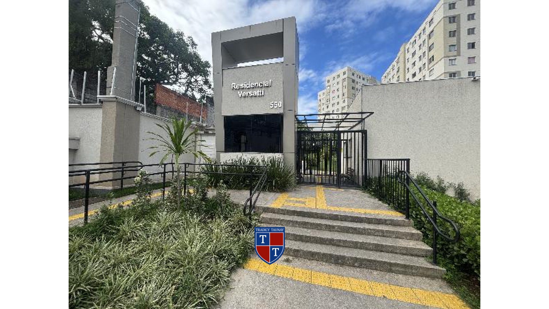 Foto 1 de APARTAMENTO em GUAIANAZES - Imóvel Retomado Caixa