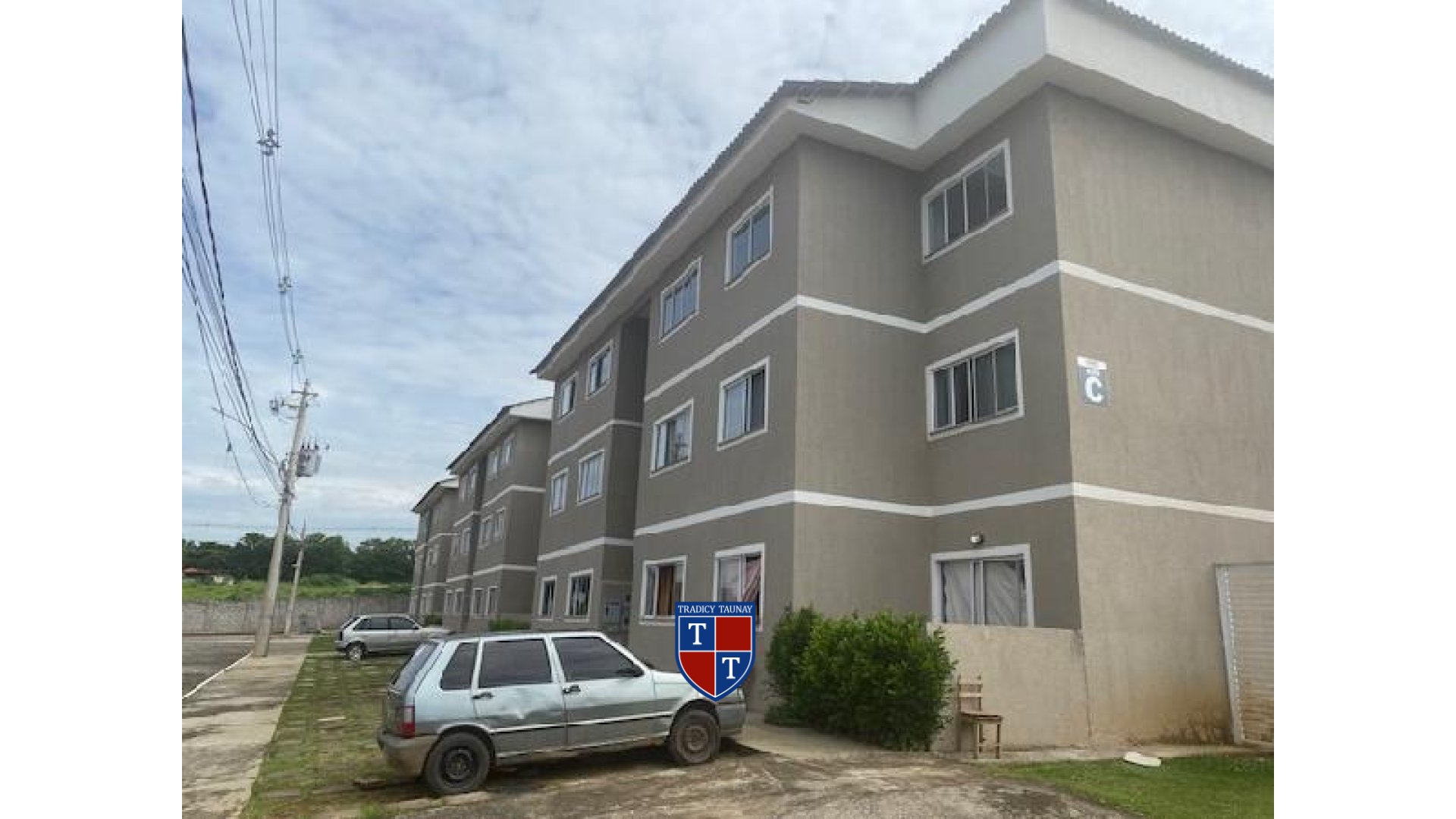 Foto 1 de APARTAMENTO em CHACARAS E MANSOES SANTA MARIA - Imóvel Retomado Caixa