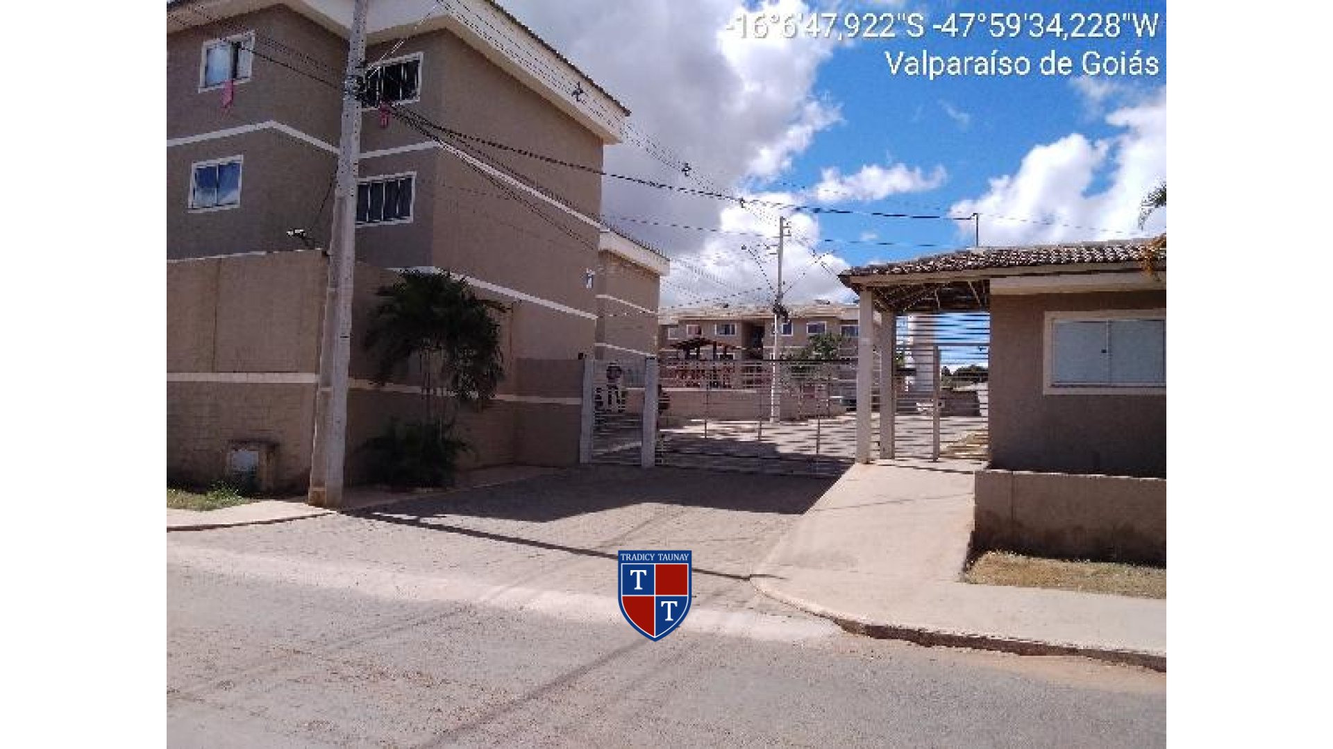 Foto 1 de APARTAMENTO em CHACARAS E MANSOES SANTA MARIA - Imóvel Retomado Caixa