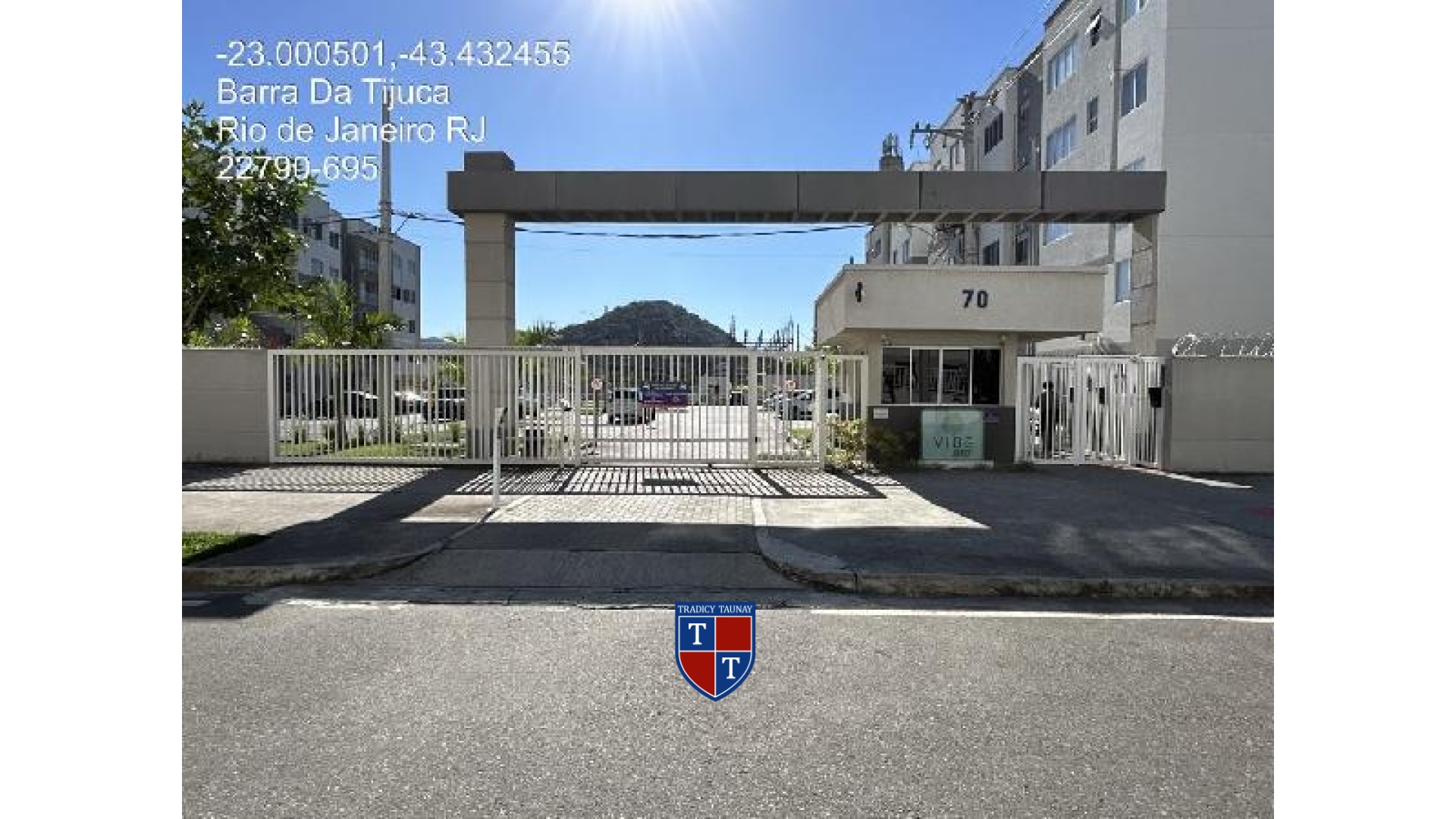 APARTAMENTO em JACAREPAGUA
