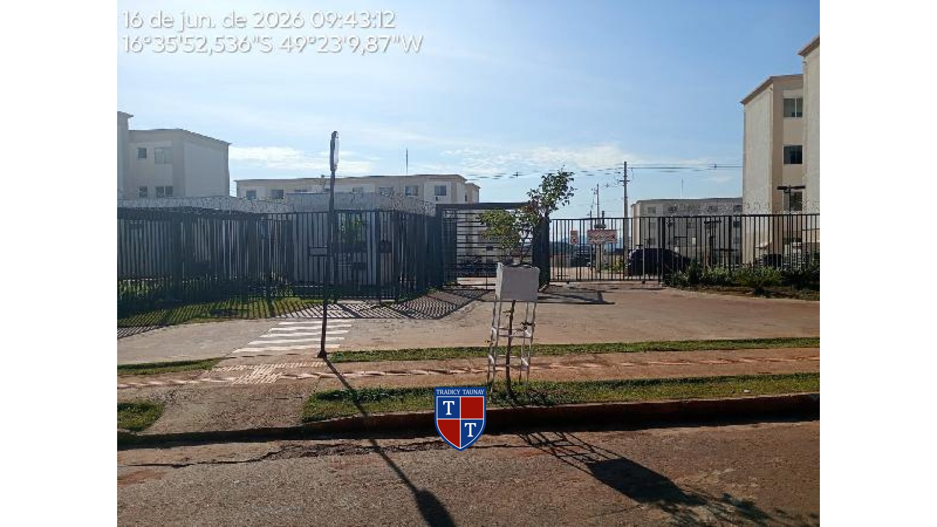 Foto 1 de APARTAMENTO em RESIDENCIAL FLORES DO CERRADO - Imóvel Retomado Caixa
