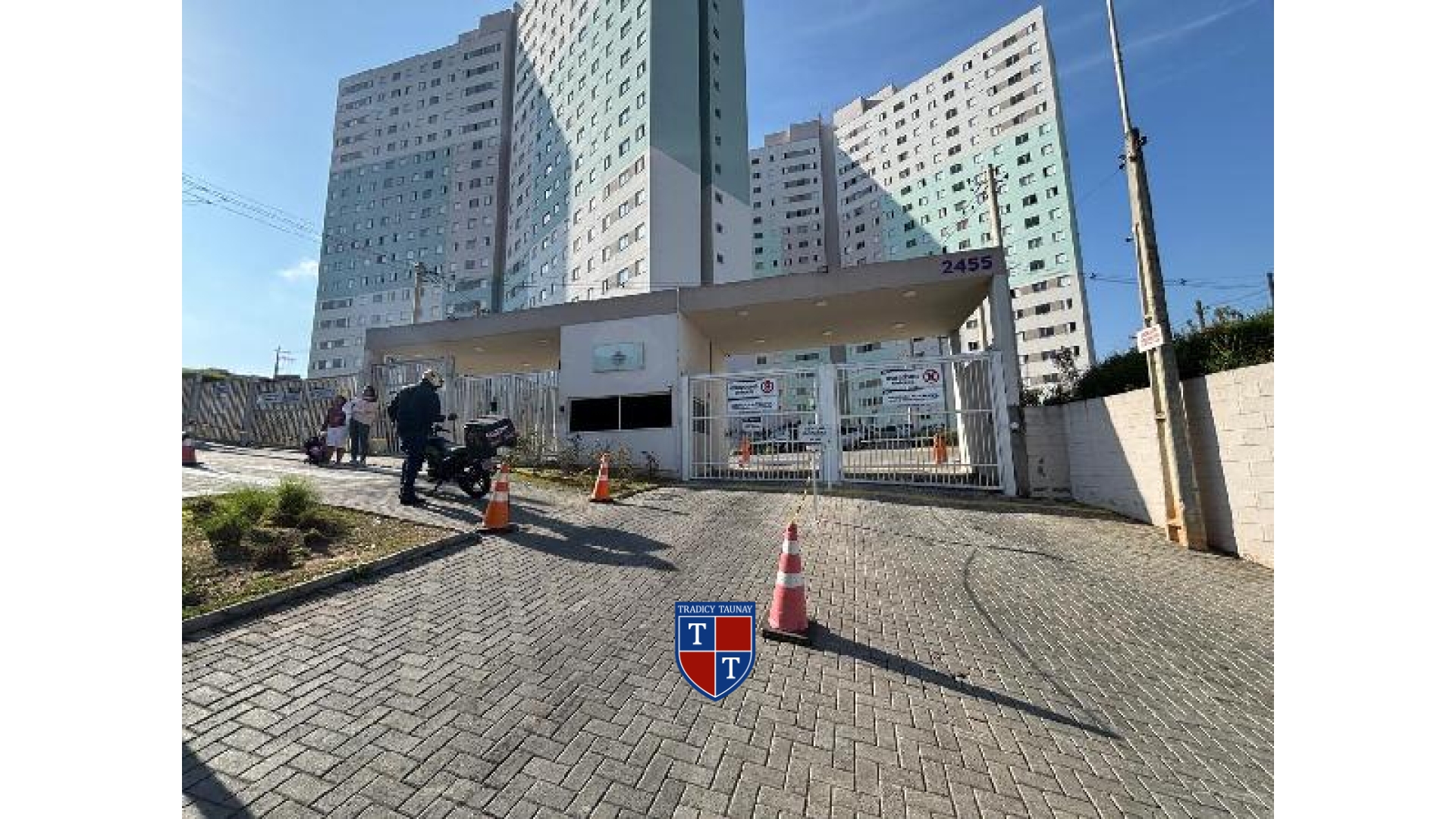 APARTAMENTO em VILA SAO PAULO