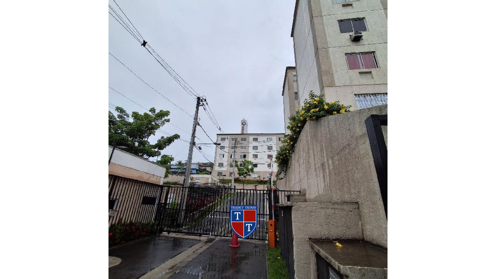Foto 1 de APARTAMENTO em MONJOLOS - Imóvel Retomado Caixa