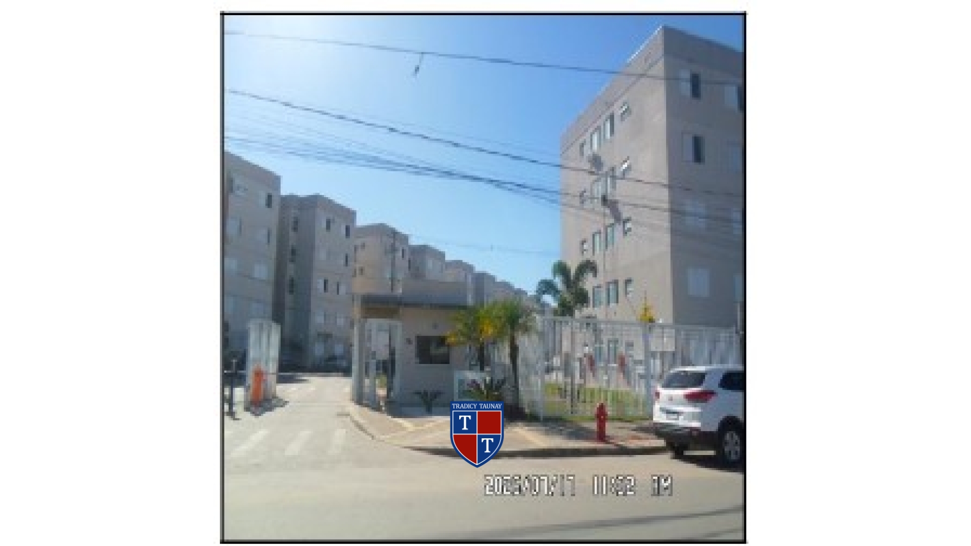 APARTAMENTO em LOT PQ ENSEADA