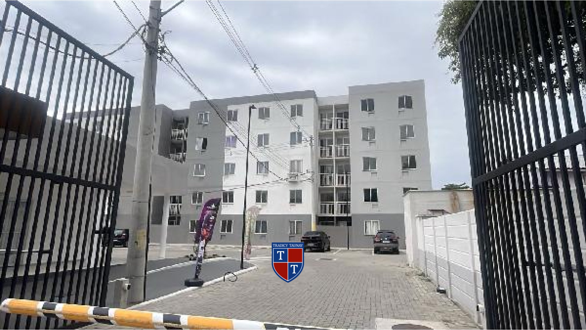 APARTAMENTO em GUARATIBA